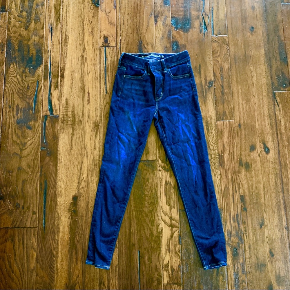 America Eagle Outfitters